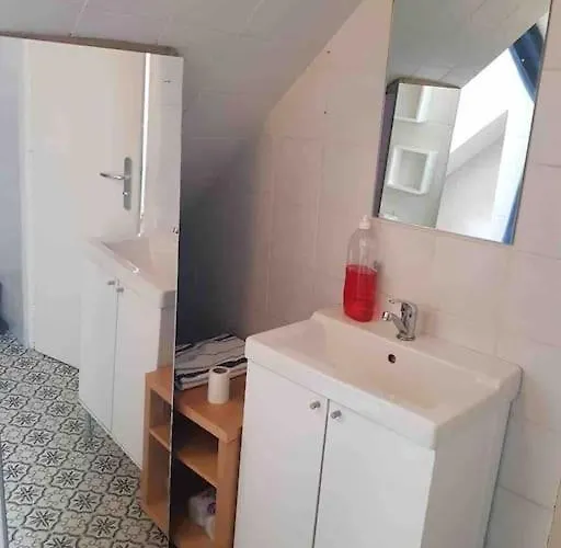 P55 Location Mobilité Contrat 1 Mois Minimum 3 Pièces Lumineux Strasburgo
